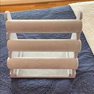 Elegant Jewelry Display Stand